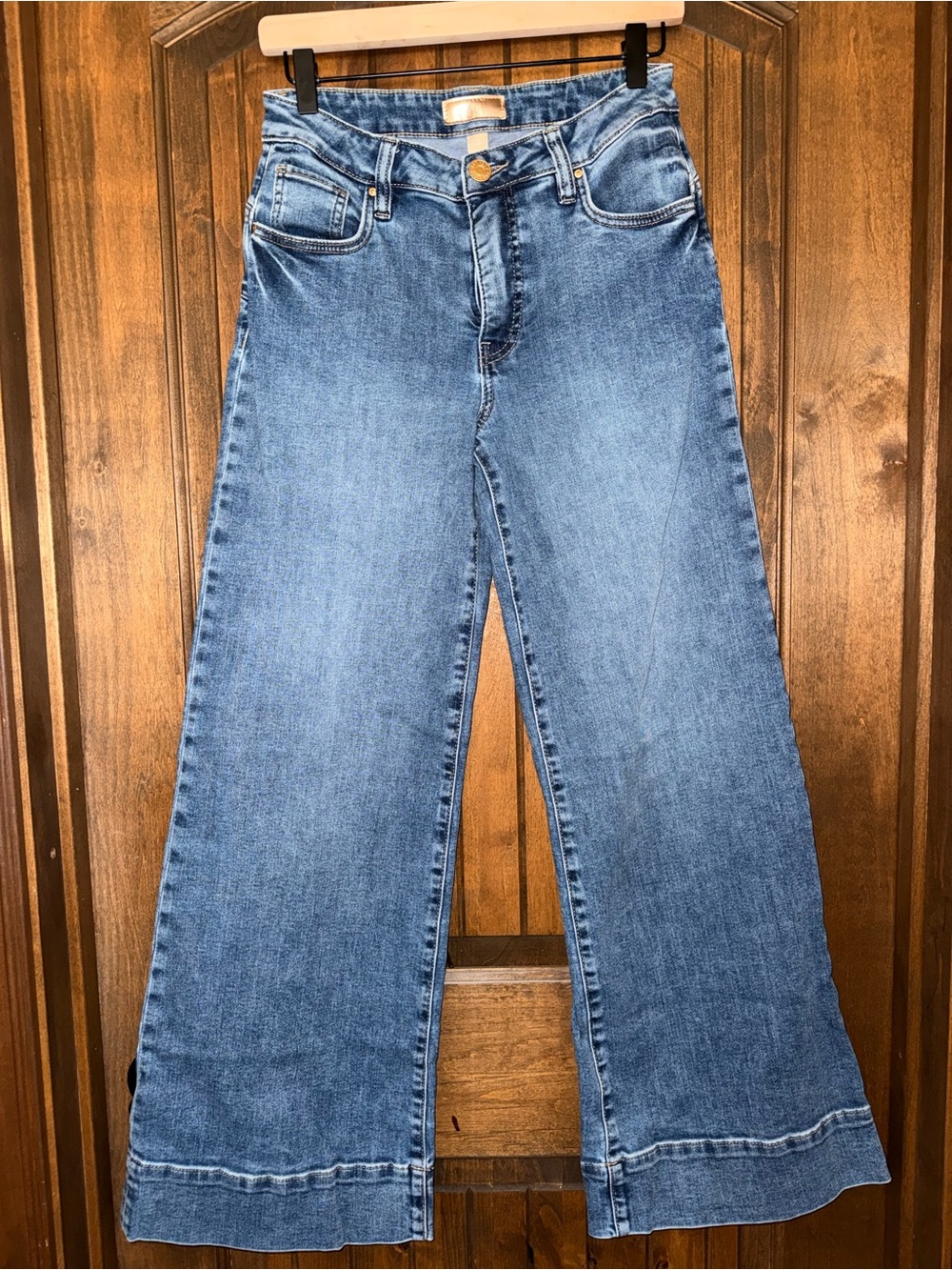 Kut from the Kloth Wide-Leg Jeans in Light Blue Denim